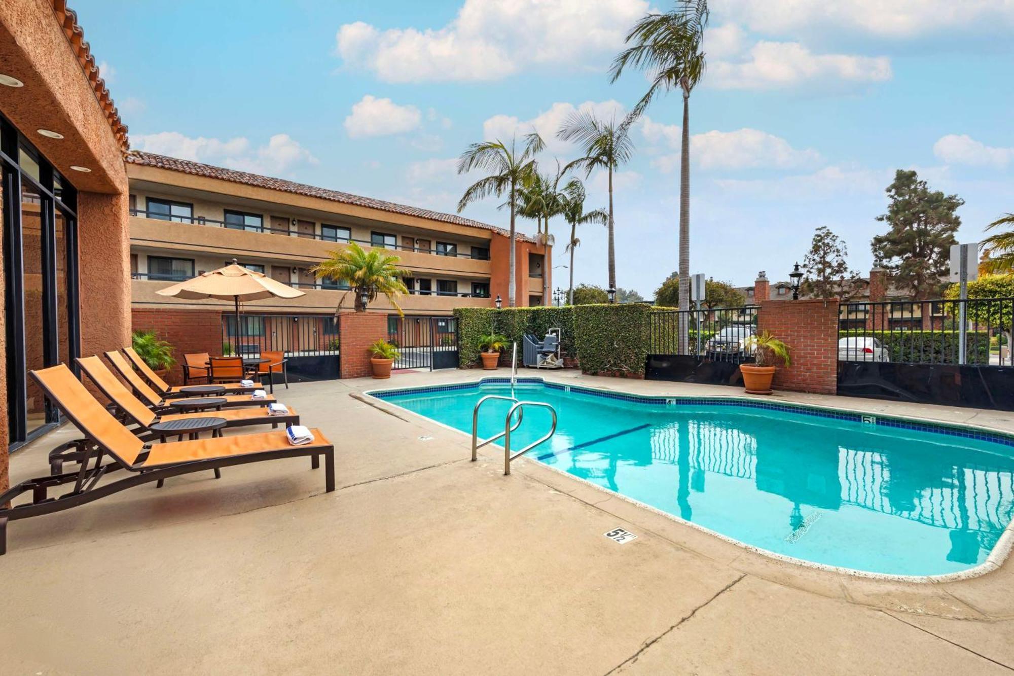 Best Western Plus Redondo Beach Inn Bagian luar foto