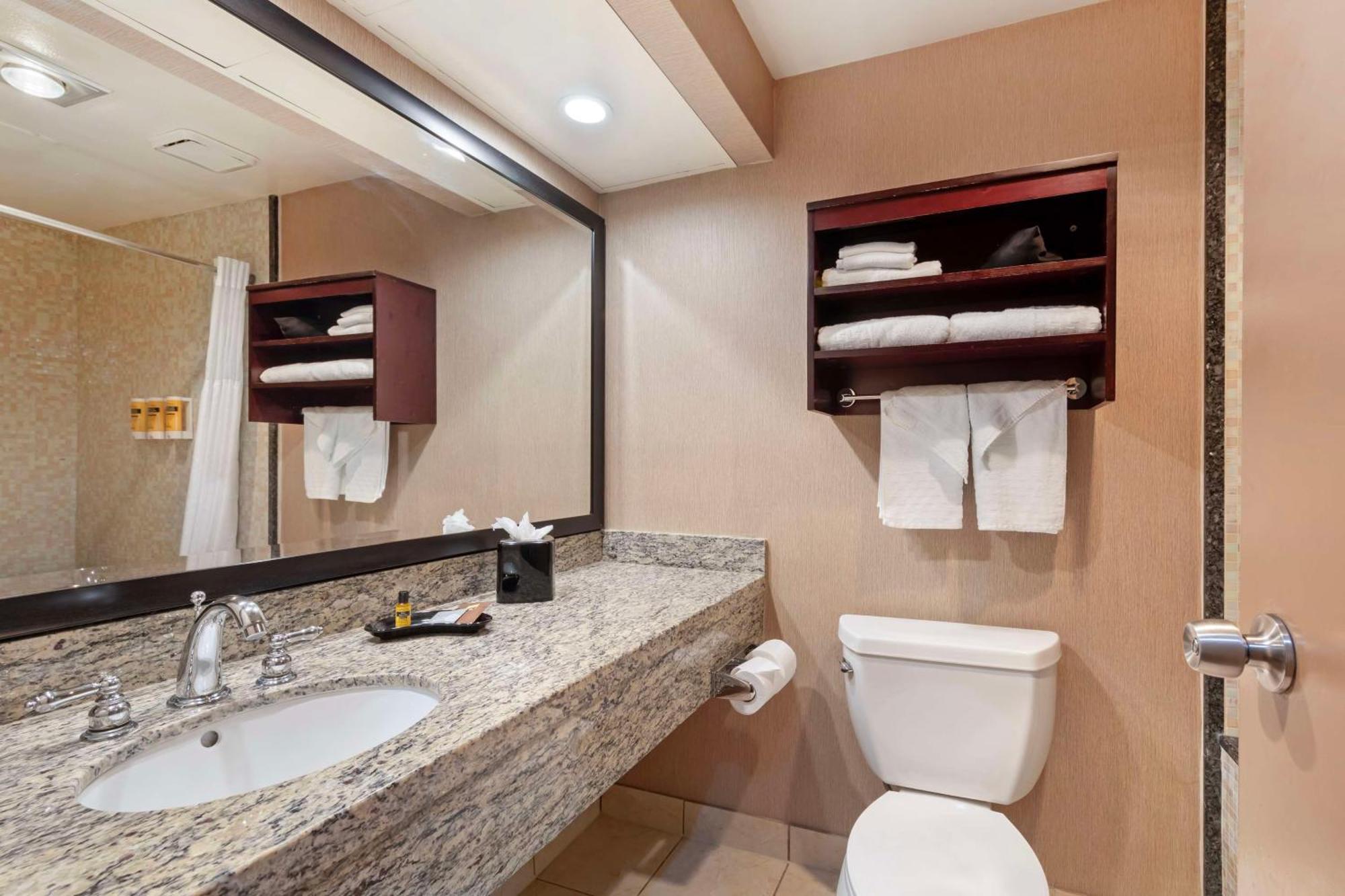 Best Western Plus Redondo Beach Inn Bagian luar foto